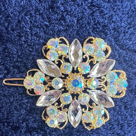 Elegant Gold and Silver Crystal Hair Barrettes NWOT - Picture 3 of 7